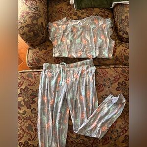 munki munki Gray Giraffe Pajama Set